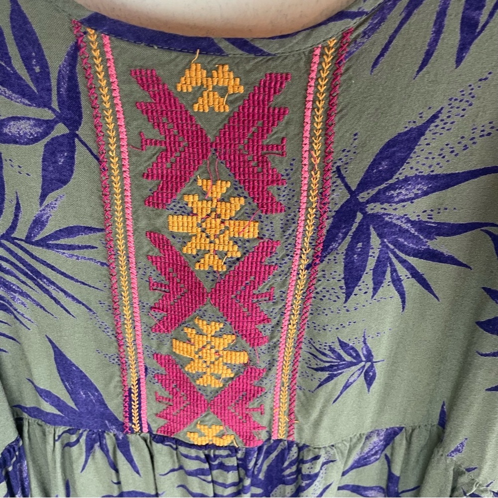 Tropical Roxy Dress - Picture 4 of 8